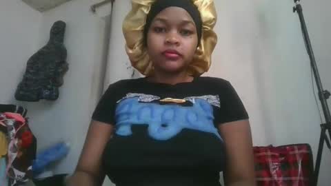 Snapshot of natachazz chatting on 04-20-26, 11:24 natachazz online show from 04-20-26, 11:24
