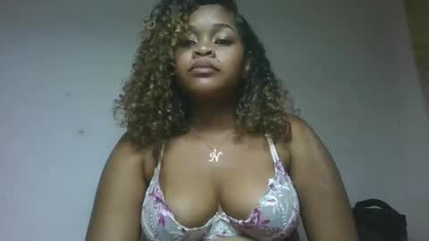 Snapshot of natachazz chatting on 04-23-26, 12:29 natachazz online show from 04-23-26, 12:29