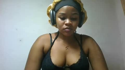Snapshot of natachazz chatting on 04-28-26, 04:45 natachazz online show from 04-28-26, 04:45