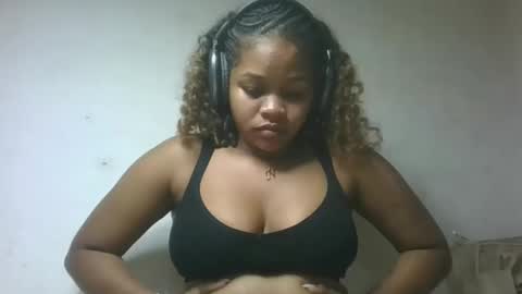 Snapshot of natachazz chatting on 05-07-26, 08:14 natachazz online show from 05-07-26, 08:14