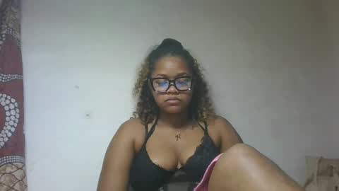 Snapshot of natachazz chatting on 05-10-26, 08:47 natachazz online show from 05-10-26, 08:47