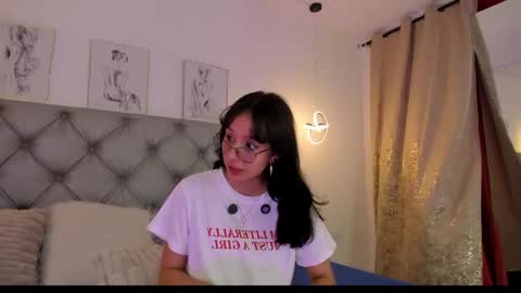 Snapshot of natalhy_ chatting on 04-25-26, 08:06 natalia online show from 04-25-26, 08:06