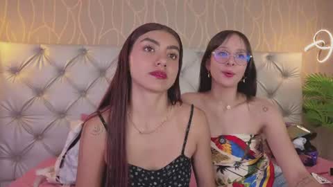 Snapshot of natalhy_ chatting on 06-26-26, 06:45 natalia online show from 06-26-26, 06:45