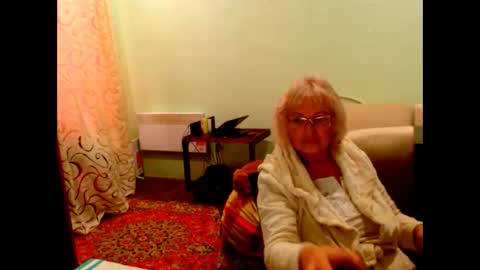 natali online show from 11-18-25, 09:58