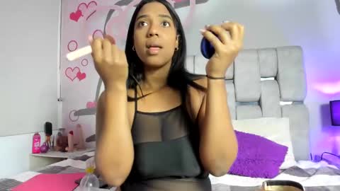 NATALI KIDMAN online show from 02-18-25, 12:28