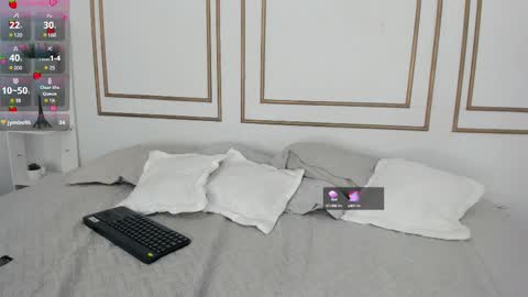 Naty  online show from 02-10-25, 03:32