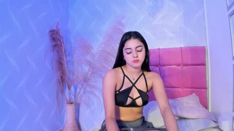 Naty  online show from 02-18-25, 03:54