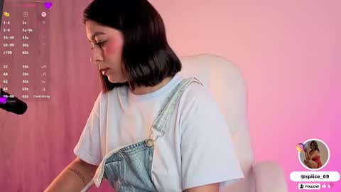 Snapshot of natalia_andrea_2804 chatting on 01-18-26, 11:19 natalia andrea online show from 01-18-26, 11:19