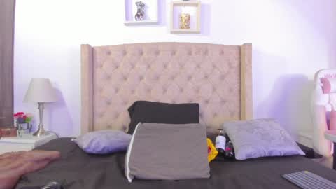 Natalia online show from 01-25-25, 03:19