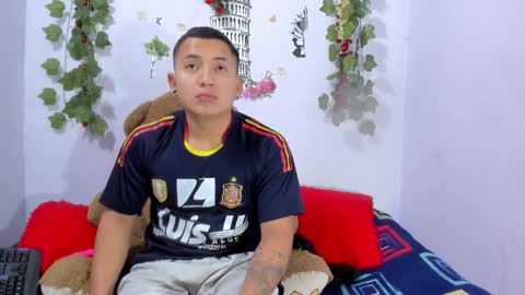 nataliaandjulliam online show from 02-12-26, 05:02