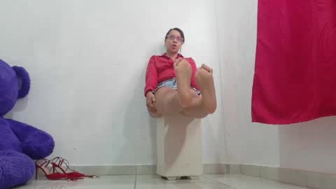 nataliavela online show from 04-15-26, 06:59