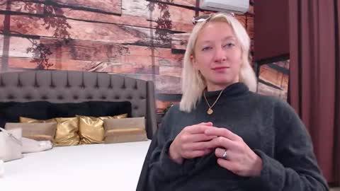 Natalie online show from 12-02-25, 09:58