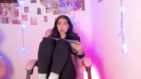       online show from 04-14-26, 04:29