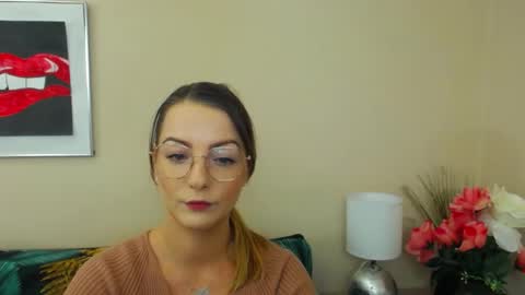 Snapshot of natalie_live chatting on 02-04-25, 07:18 NatalieSexy online show from 02-04-25, 07:18