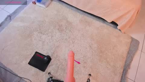 Snapshot of natalie_swetty chatting on 12-04-24, 09:40 Natalie online show from 12-04-24, 09:40