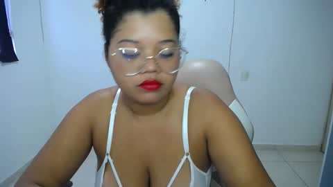 natalie_tits1 online show from 02-21-26, 04:19