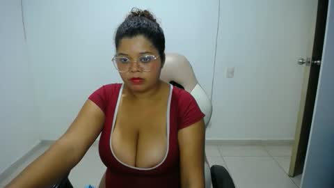 natalielabellex1 online show from 02-15-26, 06:32