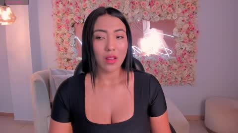 Natalie Lewis online show from 04-12-26, 12:10