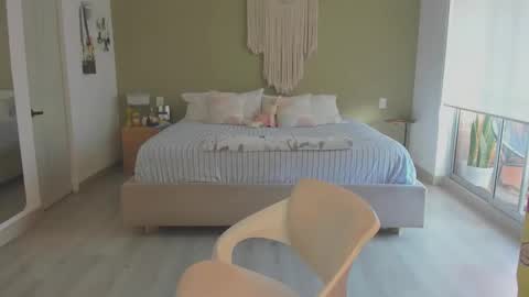 anatalybee online show from 11-07-25, 08:53