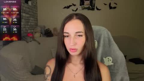 Nataly online show from 10-22-25, 09:14