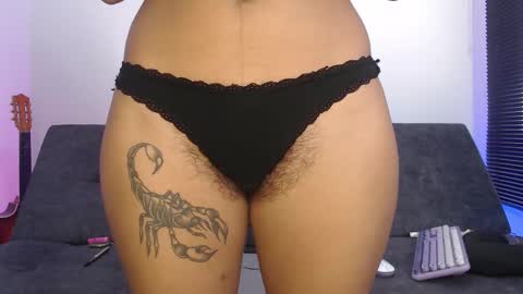 Snapshot of natalygreww chatting on 11-14-25, 02:49 online show from 11-14-25, 02:49