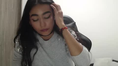 Snapshot of natalygreww chatting on 06-08-26, 01:28 online show from 06-08-26, 01:28