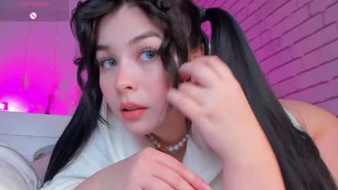 Snapshot of natalyhayes chatting on 04-23-26, 12:29 Nataly online show from 04-23-26, 12:29