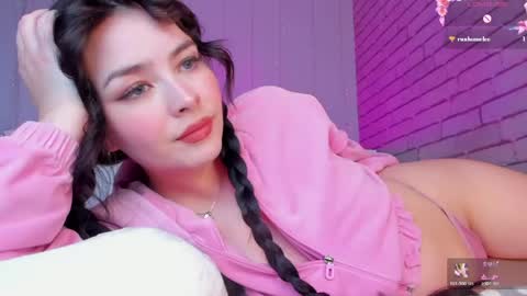 Snapshot of natalyhayes chatting on 05-13-26, 12:24 Nataly online show from 05-13-26, 12:24