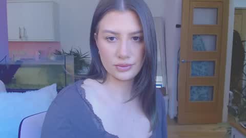 Natasha  will be online during the week of the 25th  online show from 04-21-26, 01:50