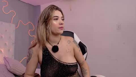 Snapshot of natasha__black chatting on 03-26-26, 07:52 Natasha online show from 03-26-26, 07:52