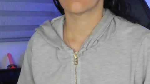 Natasha online show from 12-15-25, 04:06