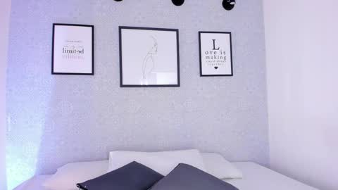  Natasha  online show from 10-15-25, 11:21