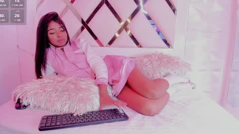 Snapshot of natasha_smith_ws chatting on 12-03-24, 08:06 Natasha online show from 12-03-24, 08:06