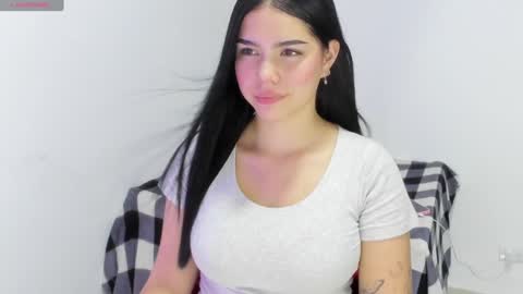 Natalia online show from 01-19-25, 10:28