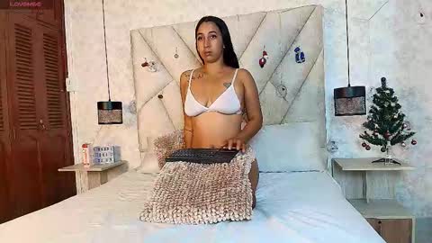 natashaross_t online show from 01-08-26, 07:49