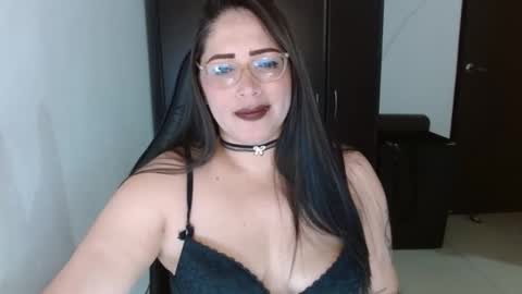 Natasha Smithe  online show from 10-16-25, 01:06