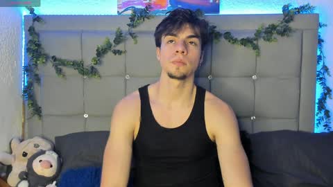 Nathaniel online show from 04-09-26, 03:06