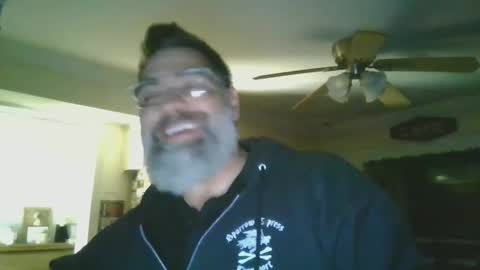 Snapshot of nateemkow chatting on 12-08-24, 04:04 lombardIL online show from 12-08-24, 04:04