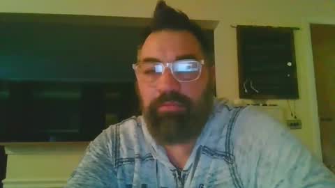 Snapshot of nateemkow chatting on 01-18-25, 11:43 lombardIL online show from 01-18-25, 11:43