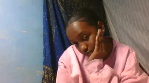 Snapshot of nathalia069 chatting on 06-16-26, 07:27 nathalia069 online show from 06-16-26, 07:27