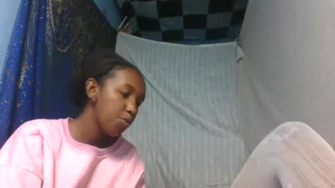 Snapshot of nathalia069 chatting on 06-17-26, 01:34 nathalia069 online show from 06-17-26, 01:34