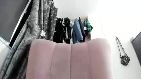     NATHALIA online show from 04-17-26, 02:31