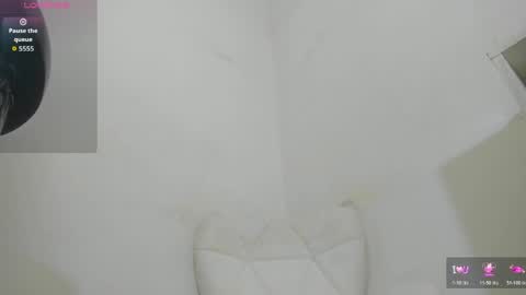 Snapshot of nathalia_isazax chatting on 05-04-26, 01:34 Nathalia Isaza online show from 05-04-26, 01:34