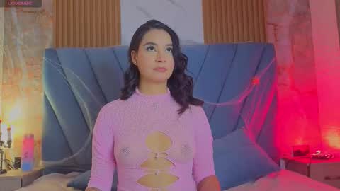 Nathalia koch online show from 10-18-25, 07:25