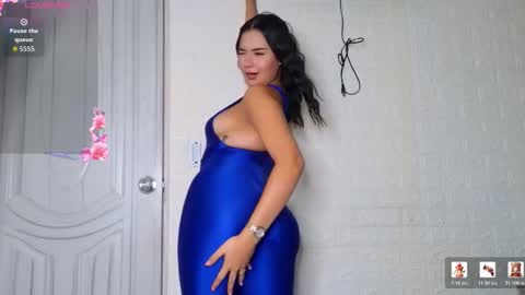 Nathalia koch online show from 12-21-25, 08:38