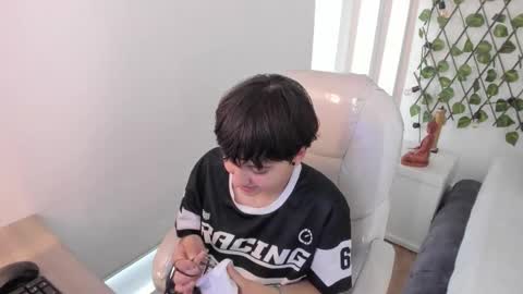 nathalyy_ds online show from 11-26-25, 07:04