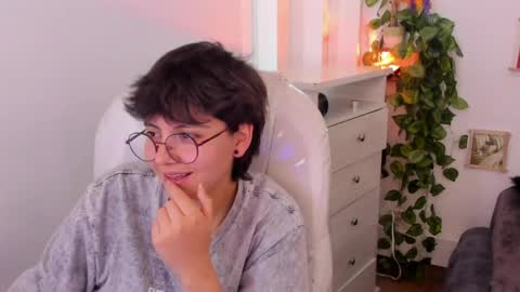 Snapshot of nathalyy_ds chatting on 04-28-26, 09:09 nathalyy_ds online show from 04-28-26, 09:09
