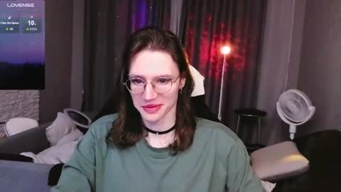 This name is so sexy you cant pronounce it. online show from 06-24-26, 11:48