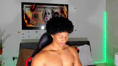 Snapshot of nathan_sexy247 chatting on 04-18-26, 02:04 Nathan online show from 04-18-26, 02:04