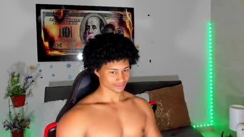 Snapshot of nathan_sexy247 chatting on 04-25-26, 02:47 Nathan online show from 04-25-26, 02:47